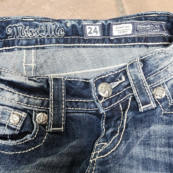 NWOT Miss Me Jeans, size 24 - Picture 4 of 11
